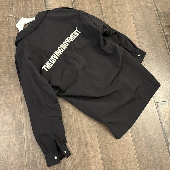 THE GIVING MOVEMENT SHACKET SIZE M - Picture 13 of 16